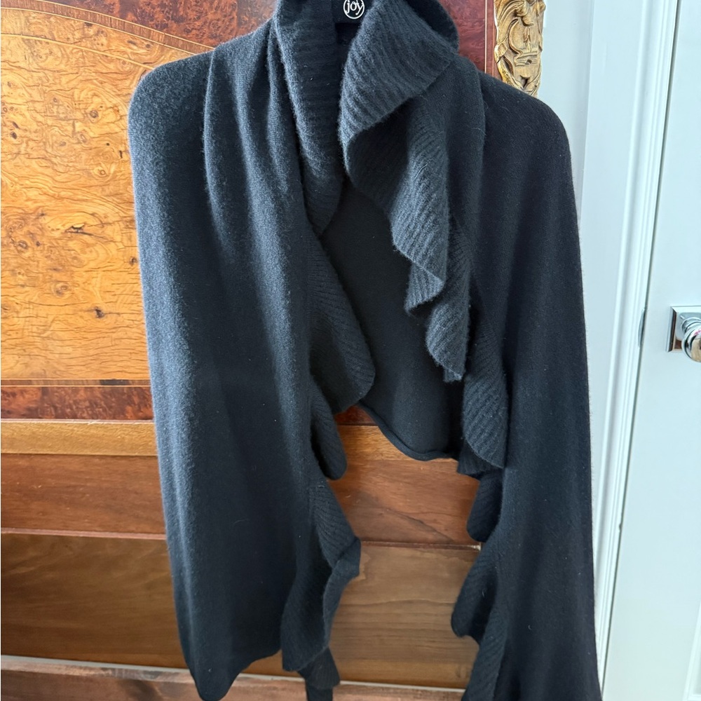 100% Cashmere Lilly Pulitzer Sweater Wrap